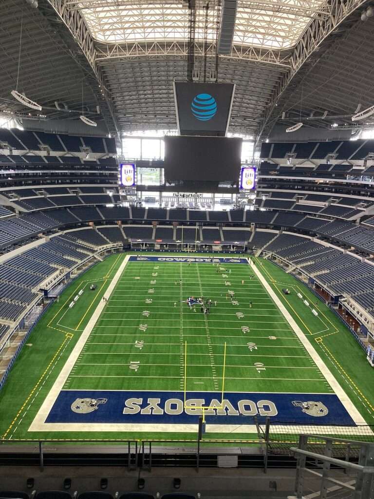 roof at att stadium